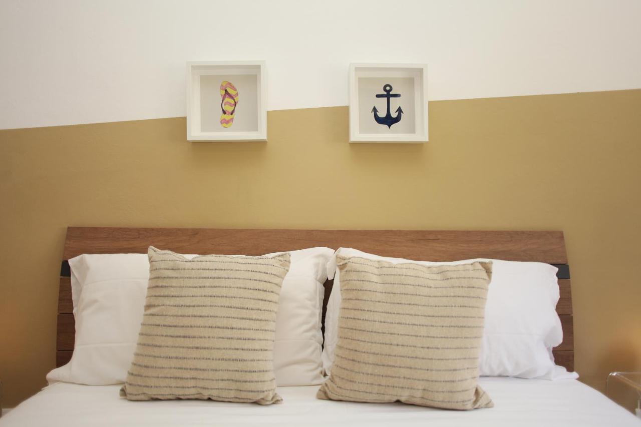 Beachside Rooms & Suites 산비토로카포 외부 사진