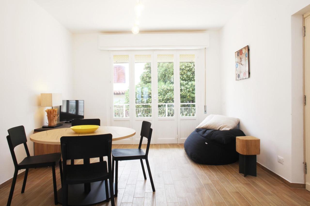 Beachside Rooms & Suites 산비토로카포 외부 사진