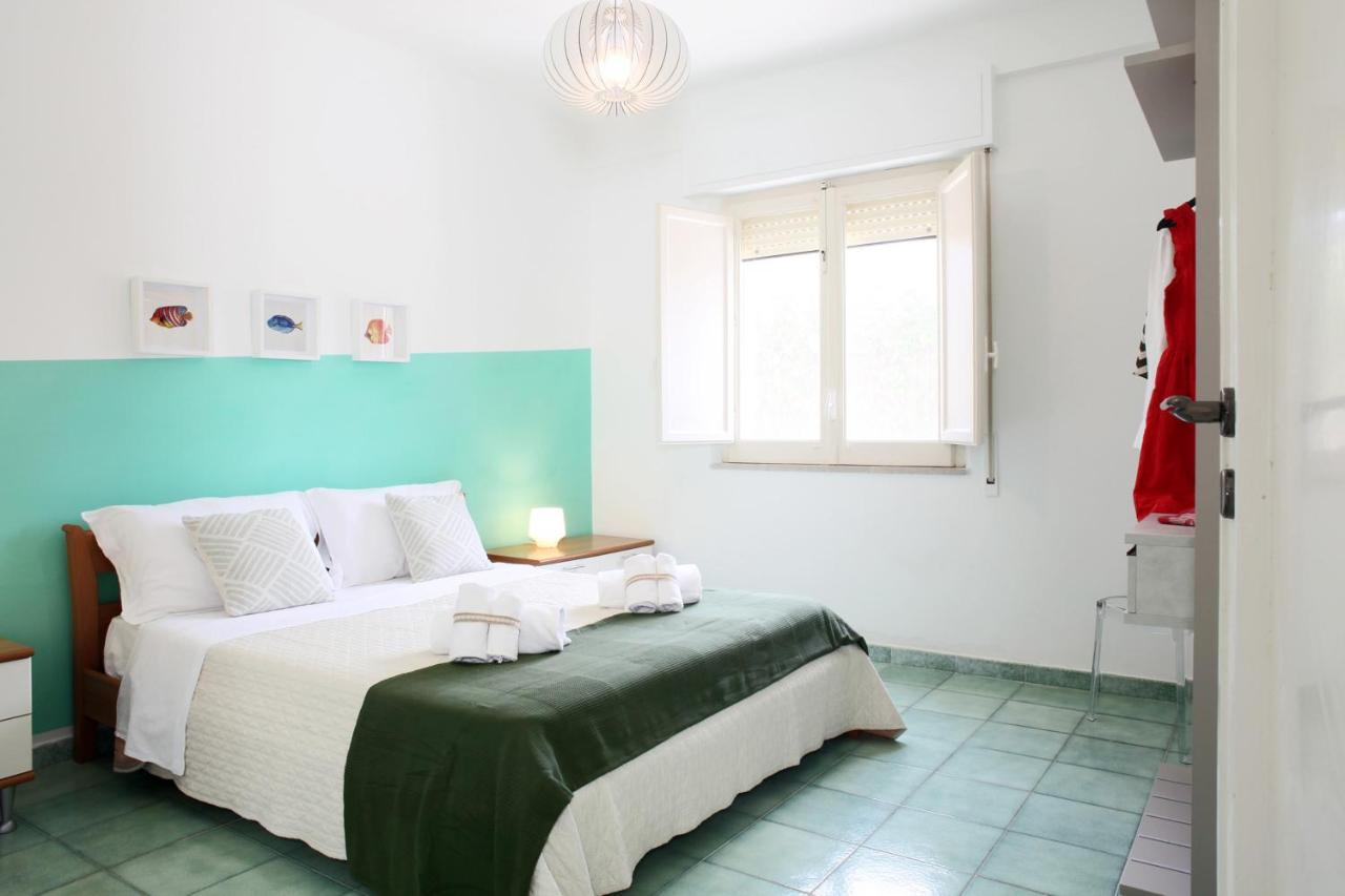 Beachside Rooms & Suites 산비토로카포 외부 사진