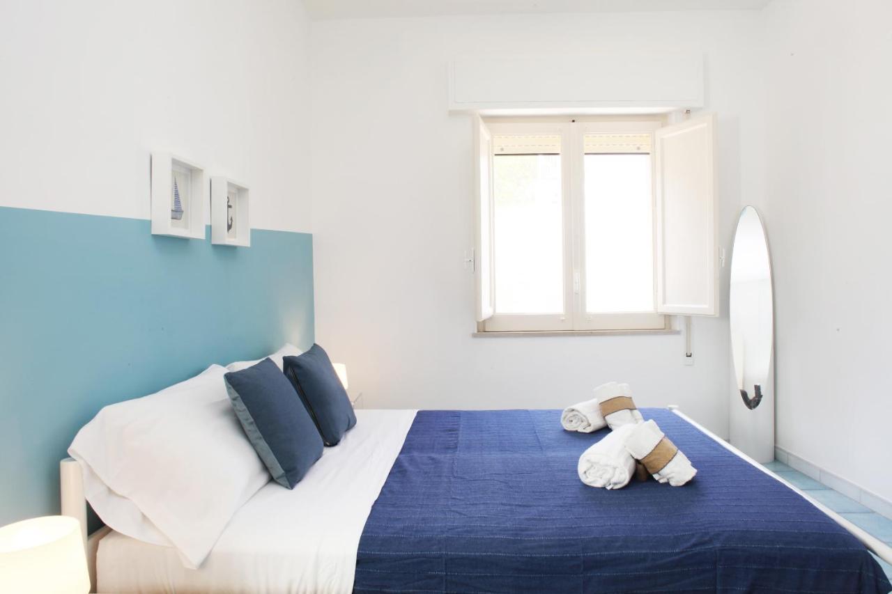 Beachside Rooms & Suites 산비토로카포 외부 사진