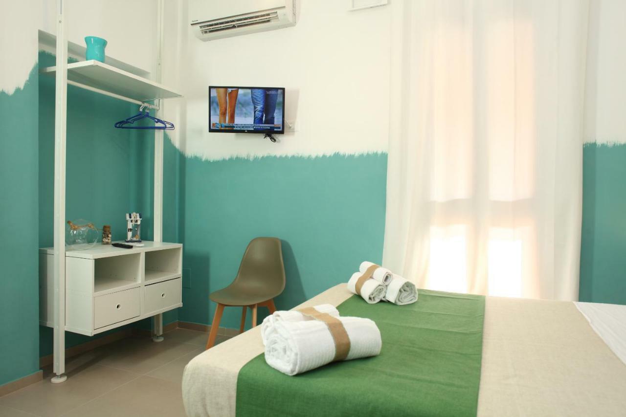 Beachside Rooms & Suites 산비토로카포 외부 사진