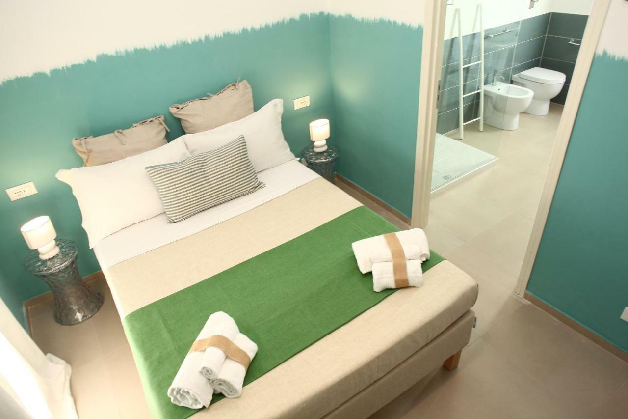 Beachside Rooms & Suites 산비토로카포 외부 사진