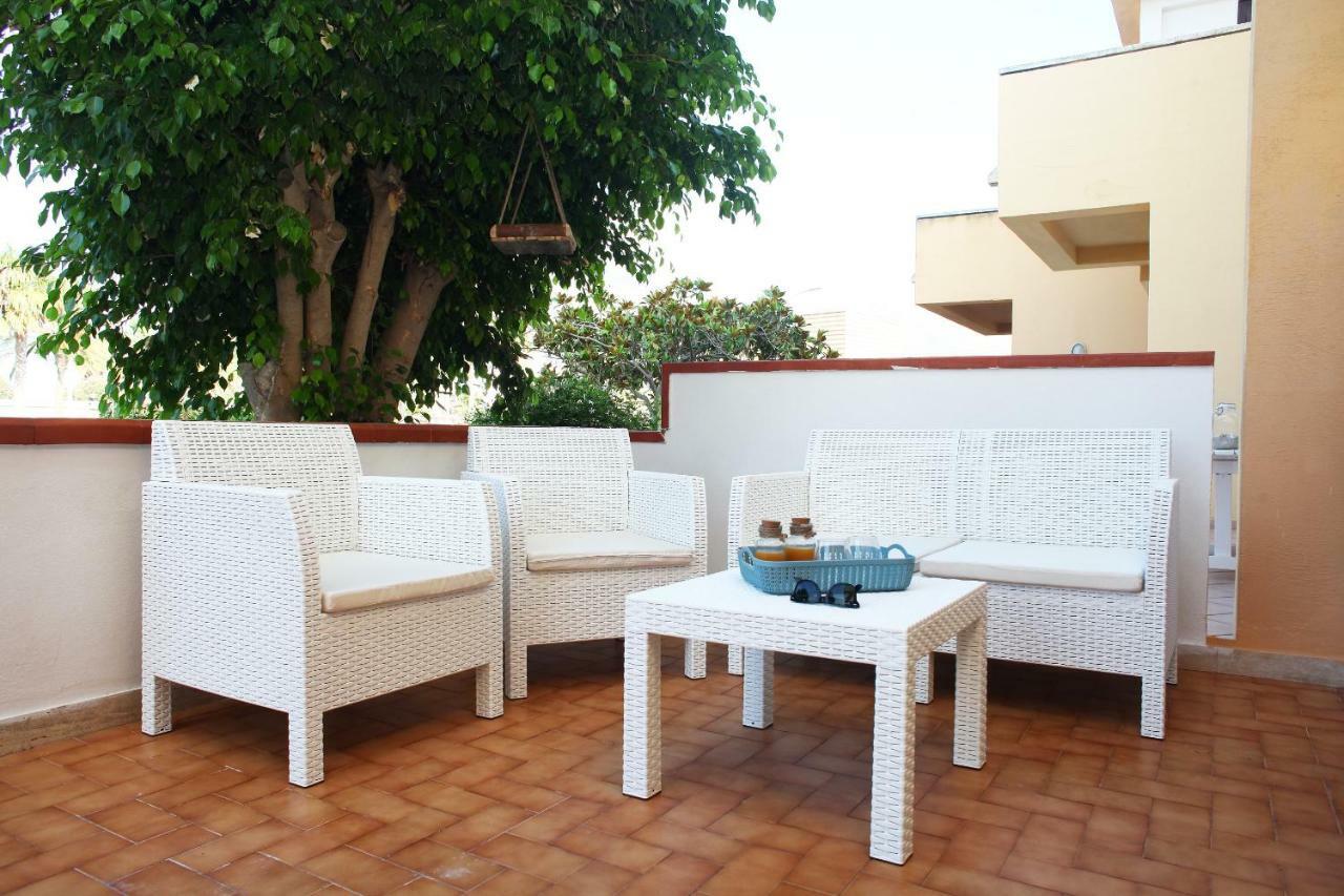 Beachside Rooms & Suites 산비토로카포 외부 사진