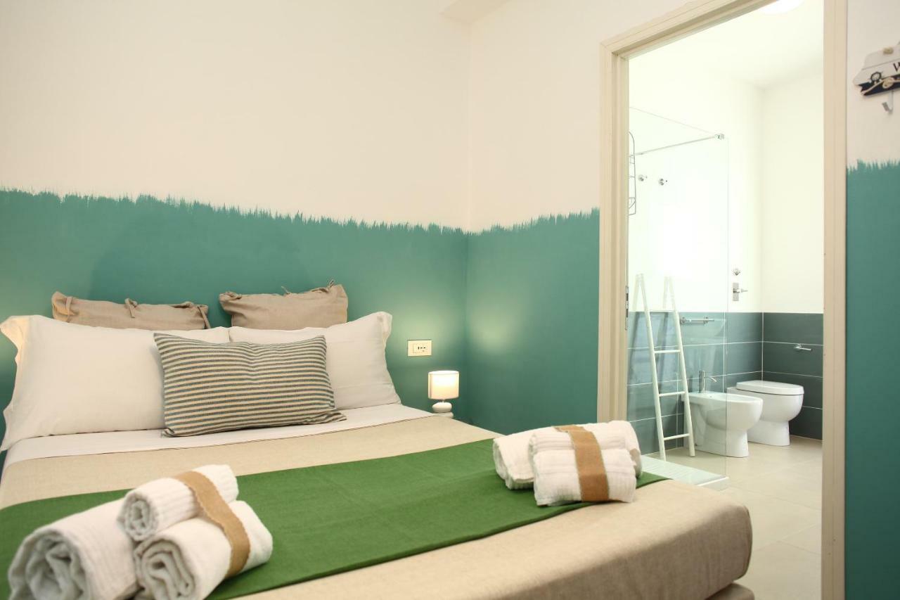 Beachside Rooms & Suites 산비토로카포 외부 사진