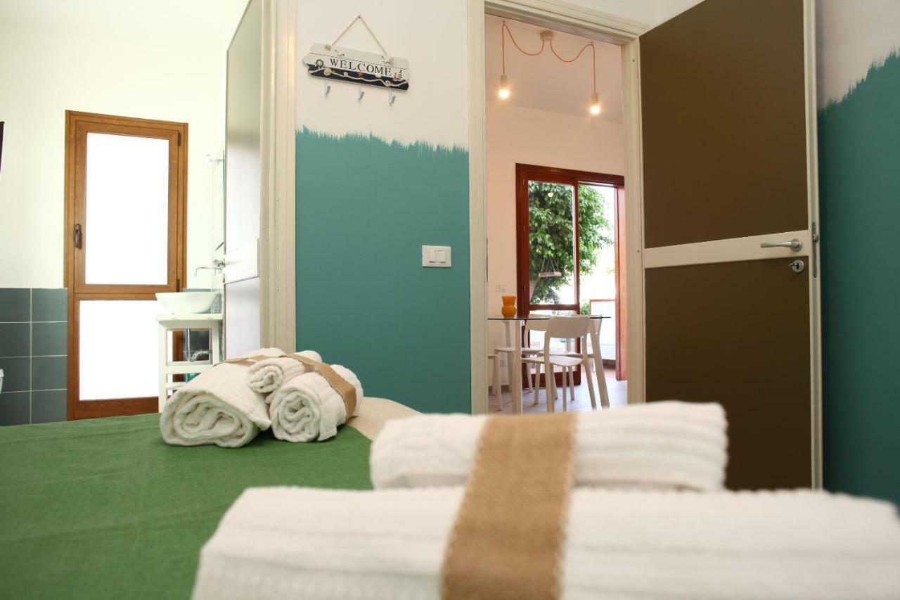 Beachside Rooms & Suites 산비토로카포 외부 사진